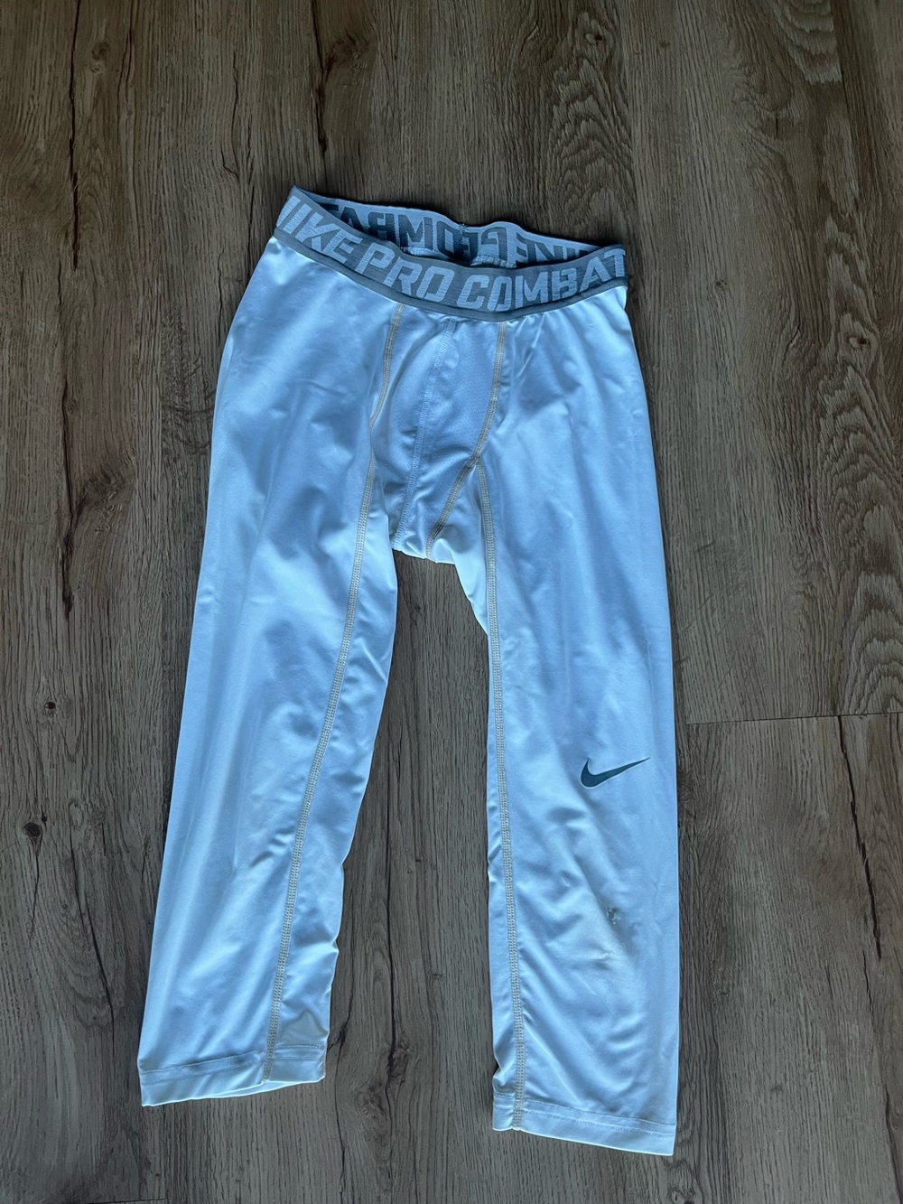 Nike Pro Combat Boys Youth Small White Dri-FIT Compression 3/4 Tights